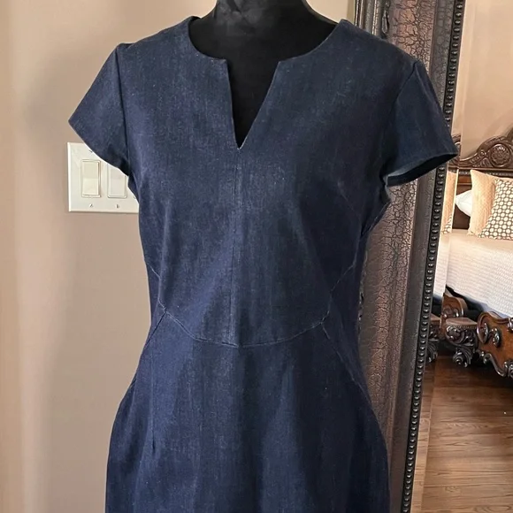 republic denim dress NWT Banana Republic DENIM BELTED MIDI DRESS BLUE Size 2 Or 6 Medium Wash